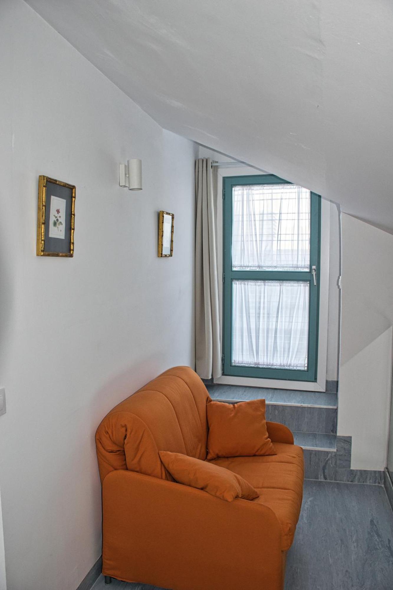 Covadonga 9 Apartments - Triana إشبيلية الغرفة الصورة