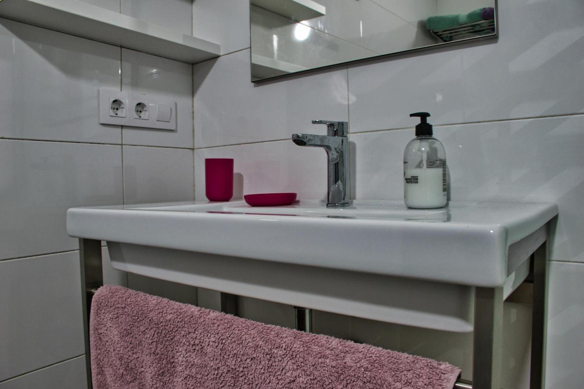 Covadonga 9 Apartments - Triana إشبيلية الغرفة الصورة